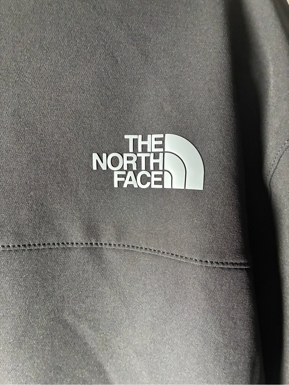 The North Face Game Box Black Softshell Jacket - Men Size Large